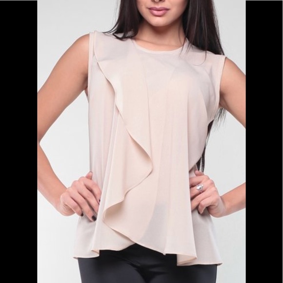 Ruffled White Sleeveless Top by Rebecca Tatti M - Picture 6 of 7